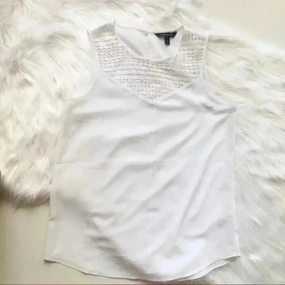 Banana Republic White Sleeveless Tank - Picture 3 of 6